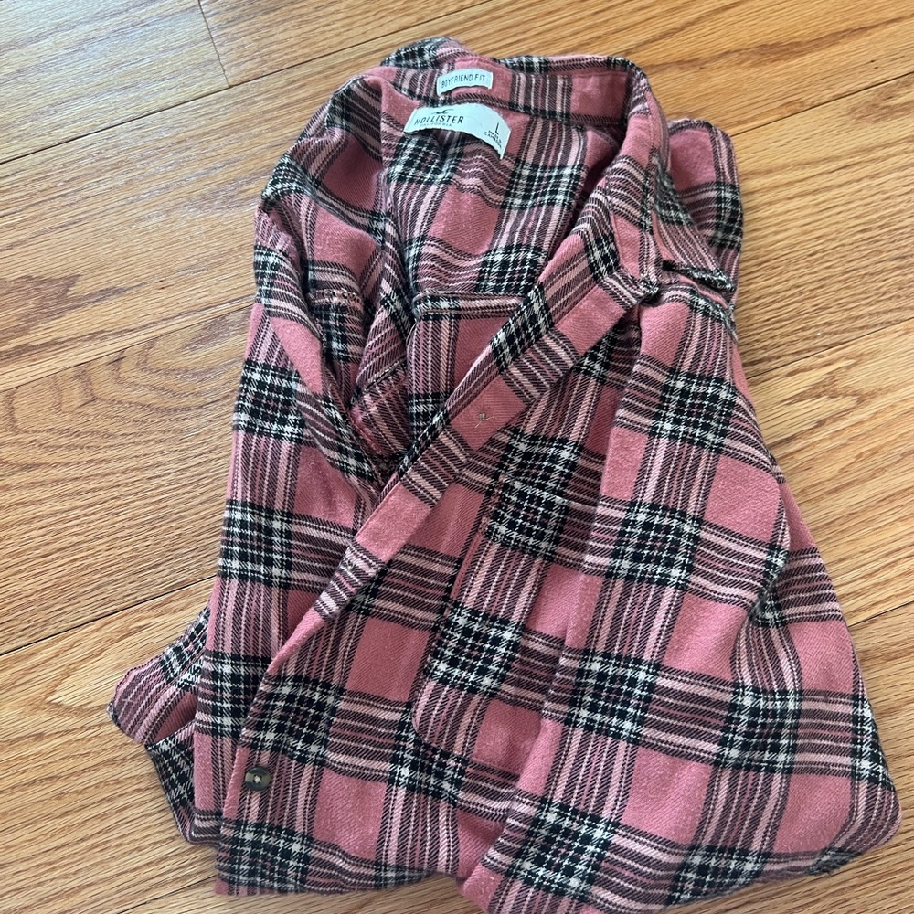 Women’s pink Hollister flannel